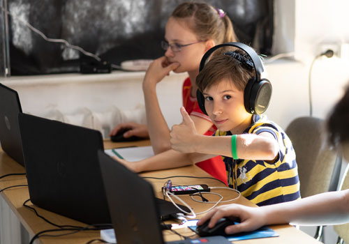 Кодабра: курсы по программированию и созданию игр для детей и подростков 
